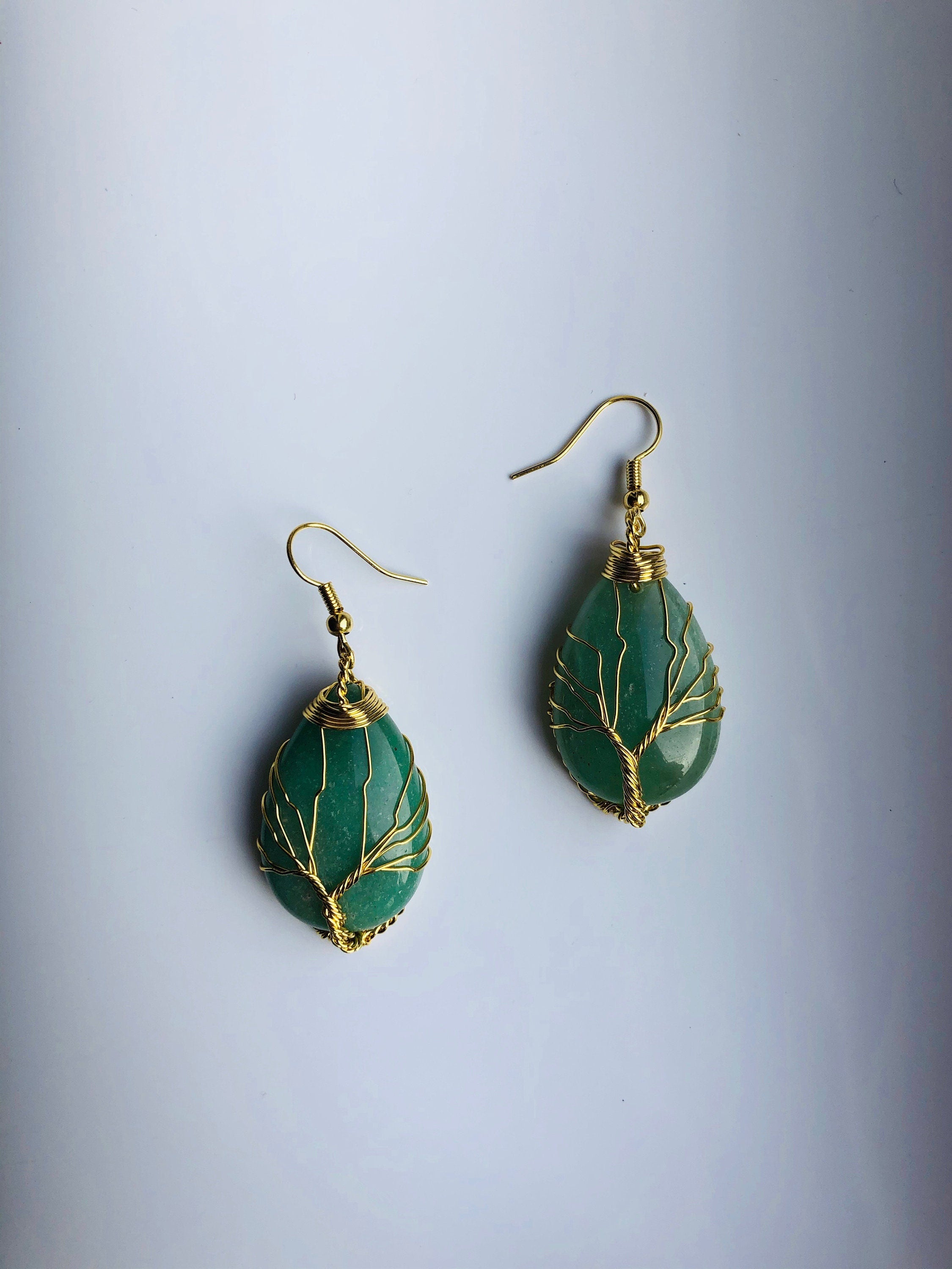 Jade Stein Baum des Lebens Ohrringe.Grün/Rosa Tropfen Anhänger.Gold Baum des Lebens.Boho Schmuck.Wire Wrap Schmuck.Geburtsstein Geschenk für Sie