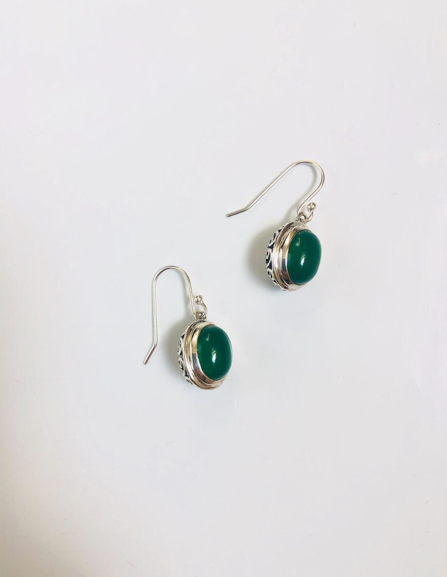 Green Jade Drop Earrings with lace design.Real Round Jade Earrings.925 Sterling Silver Jewelry.Hanging Jade Earrings.Vintage Jade Silver.