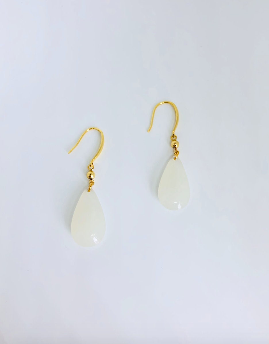Minimalistic 14k Gold Earrings.White Teardrop Jade Hanging Earrings.Jade Drop Earrings.Elegant Real Jade Jewelry.Jade Dangle Earrings.Gift