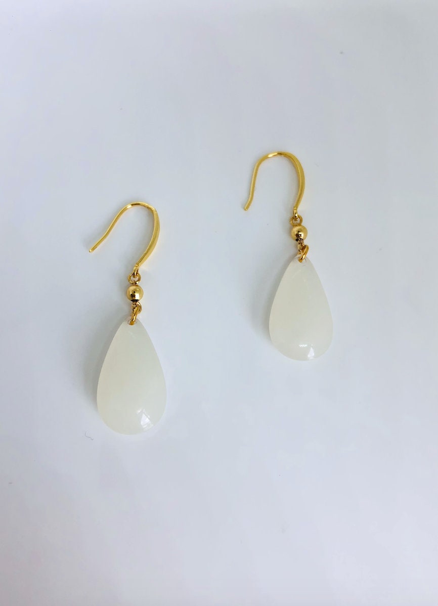 Minimalistic 14k Gold Earrings.White Teardrop Jade Hanging Earrings.Jade Drop Earrings.Elegant Real Jade Jewelry.Jade Dangle Earrings.Gift