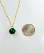 Gold Grüner Jade Punkt Anhänger.Minimalistische runde Jade Halskette 18''. Jade Kreis Schmuck.Chinesische Jade.Grüner Jade Schmuck.Jade Perlen Anhänger.Geschenk