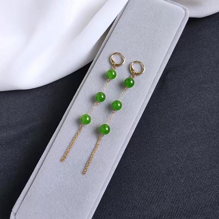 Lange Jade Perlen Ohrringe.Grüne Jade Punkte Schmuck.Echte Jade Ohrringe.Gold Jade Schmuck.Chinesische Jade Ohrringe.Gold Quaste Ohrringe.Geschenk